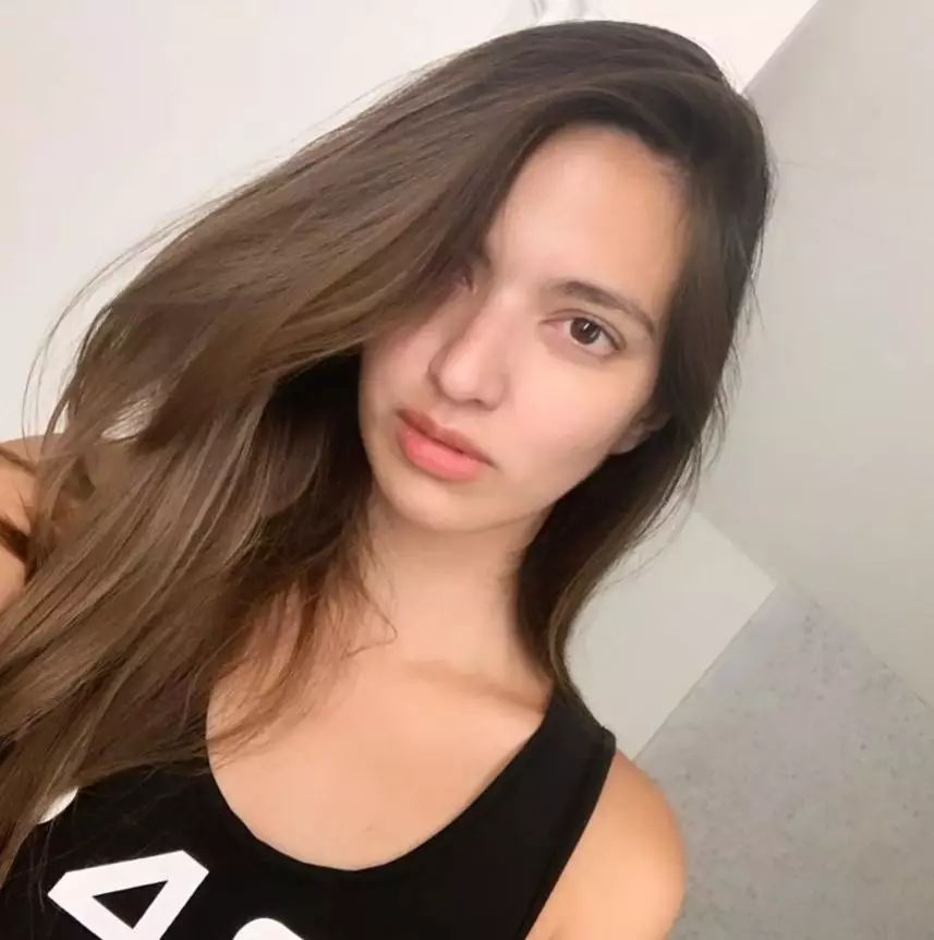 Menantu Bakrie tanpa makeup © Instagram