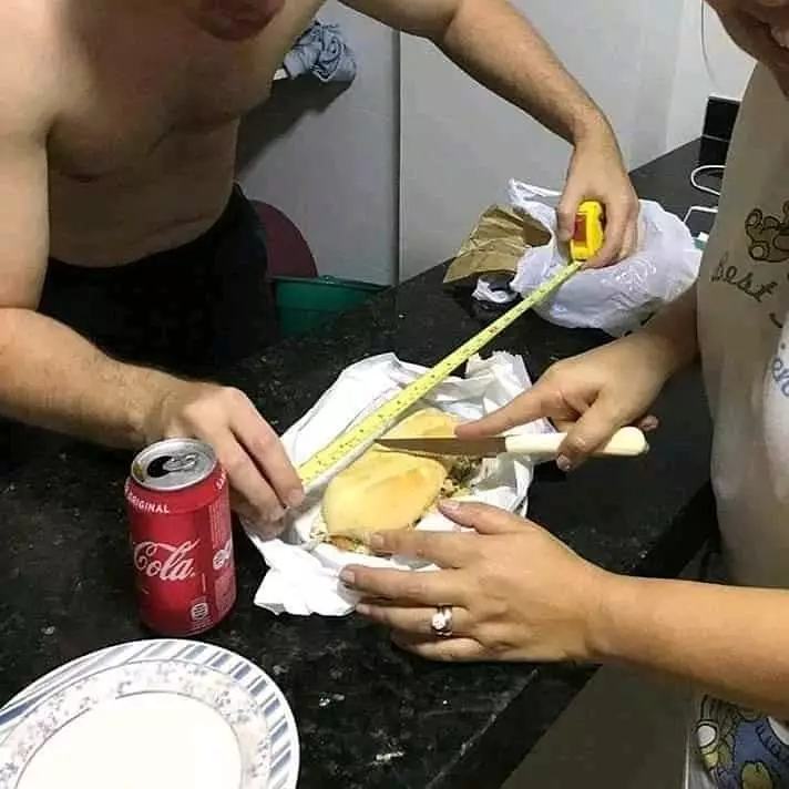 nyusahin diri makan minum © 2021 Instagram