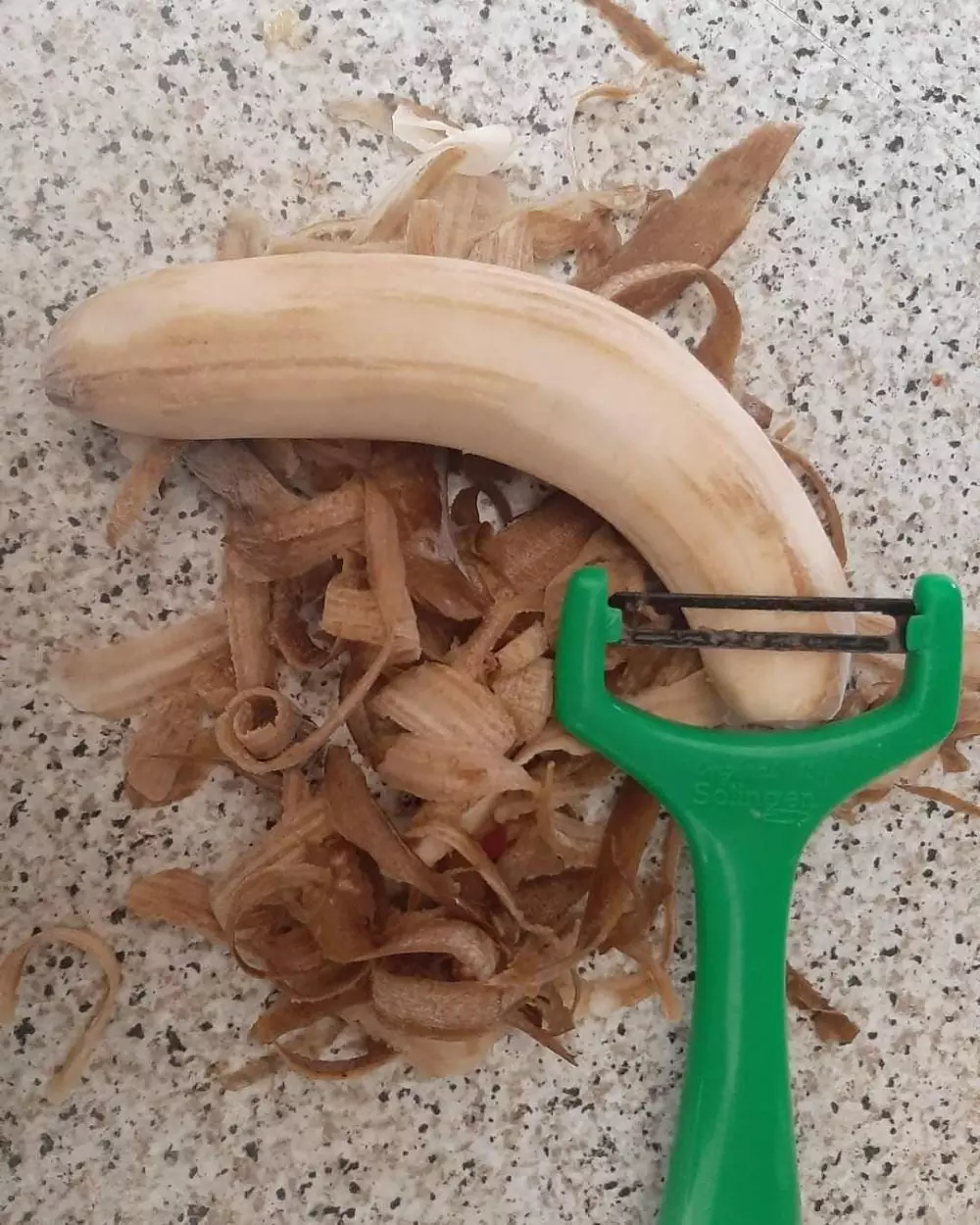 nyusahin diri makan minum © 2021 Instagram