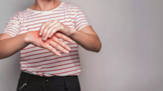 Manfaat akar wangi © berbagai sumber