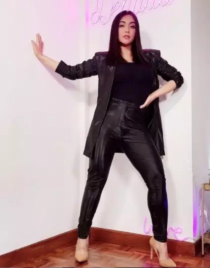 Pesona penyanyi dangdut di usia 40-an dari berbagai sumber