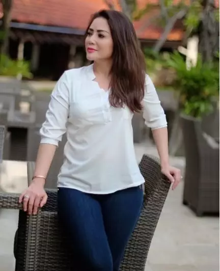 Pesona penyanyi dangdut di usia 40-an dari berbagai sumber