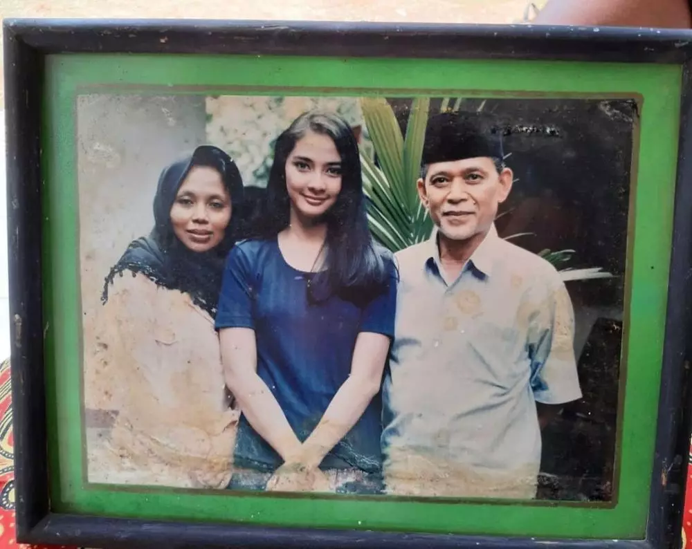 Potret lawas artis saat syuting di sinetron era 90-an dari berbagai sumber