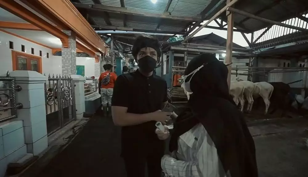 Atta Halilintar dan Aurel Hermansyah beli hewan kurban © 2021 brilio.net YouTube