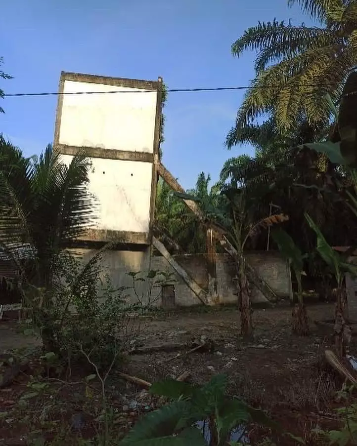 bangunan bertingkat desainnya nyeleneh © 2021 instagram.com bangunan bertingkat desainnya nyeleneh © 2021 instagram.com