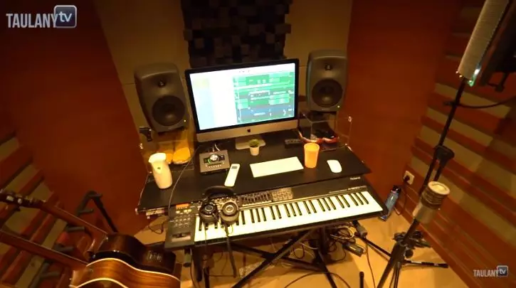 penampakan kantor rizky febian © YouTube