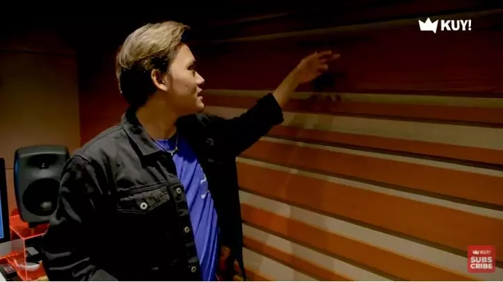 penampakan kantor rizky febian © YouTube