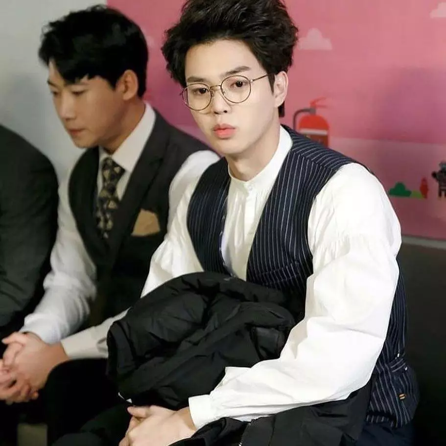 Transformasi Song Kang © 2021 brilio.net Transformasi Song Kang © 2021 brilio.net