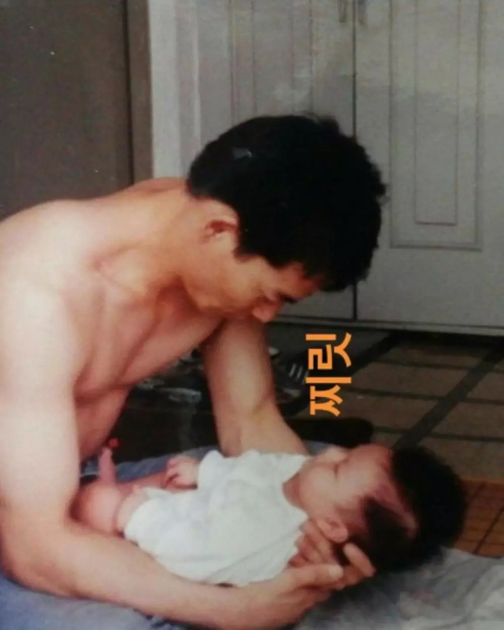 Transformasi Song Kang © 2021 brilio.net Transformasi Song Kang © 2021 brilio.net