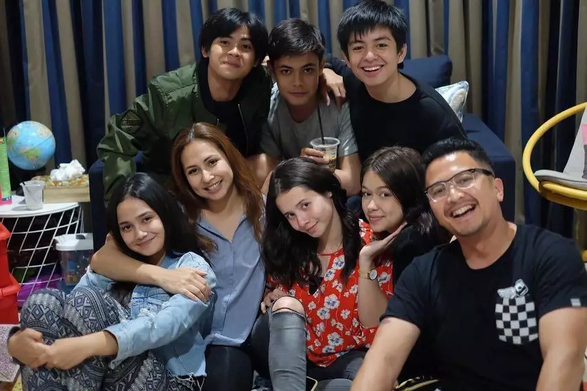 Potret kedekatan Syifa Hadju dan Deswita Maharani Instagram/@deswitamaharani80 Potret kedekatan Syifa Hadju dan Deswita Maharani Instagram/@deswitamaharani80