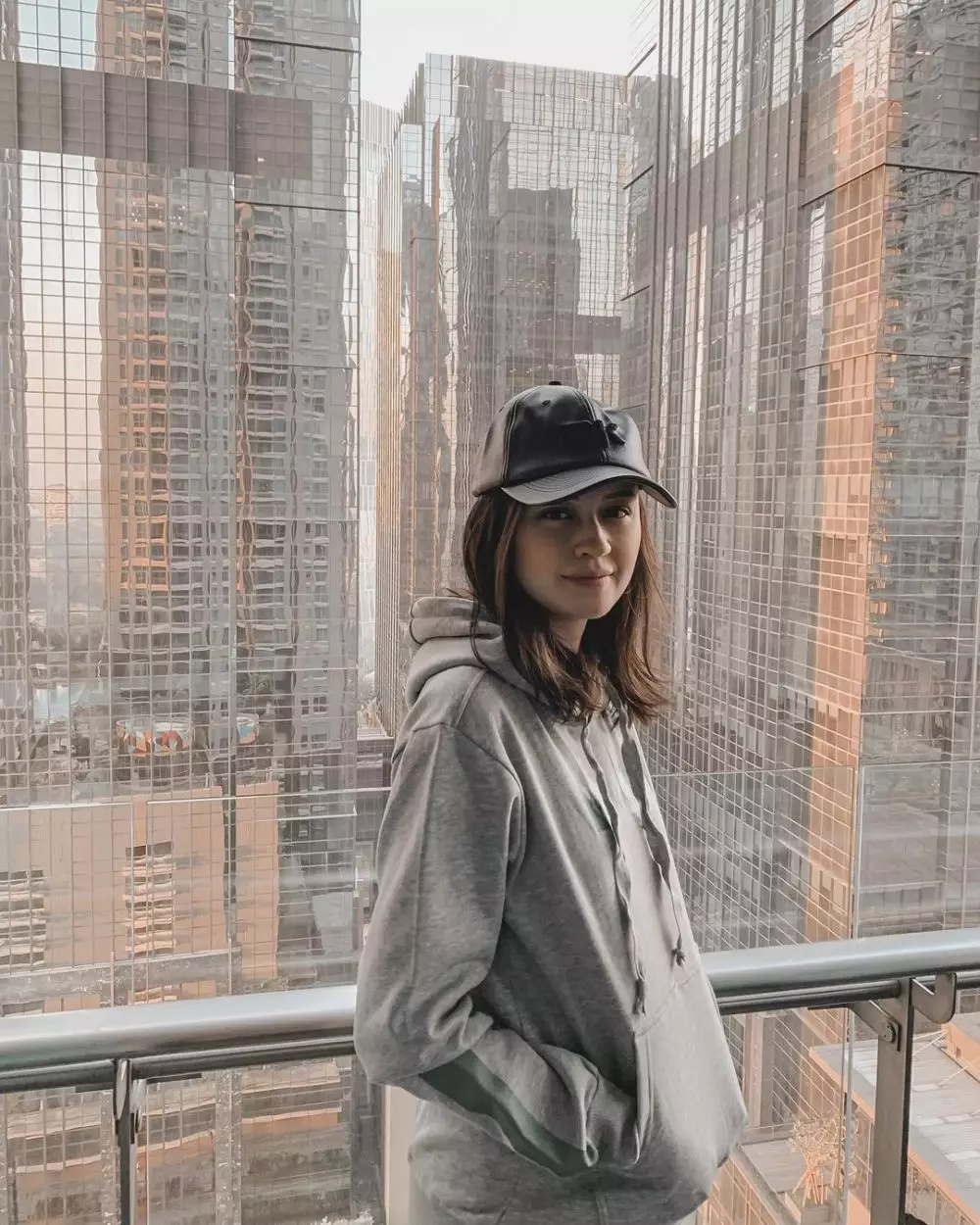 seleb cantik lulusan kampus bergengsi luar negeri © instagram seleb cantik lulusan kampus bergengsi luar negeri © instagram