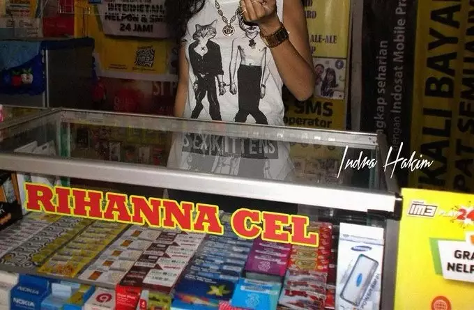 pelesetan penyanyi di spanduk usaha © 2021 twitter.com pelesetan penyanyi di spanduk usaha © 2021 twitter.com