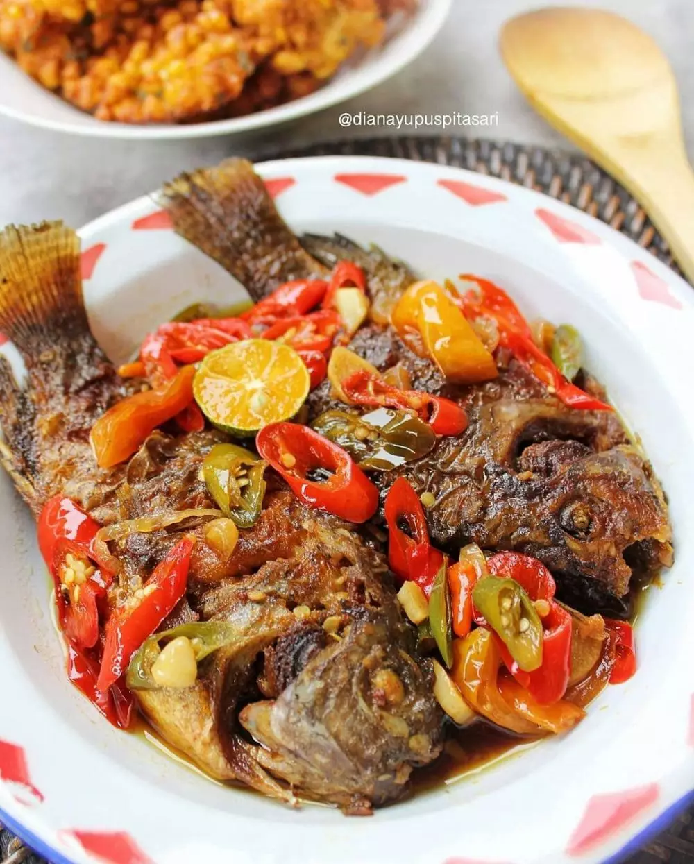 ikan nila bumbu pedas © berbagai sumber