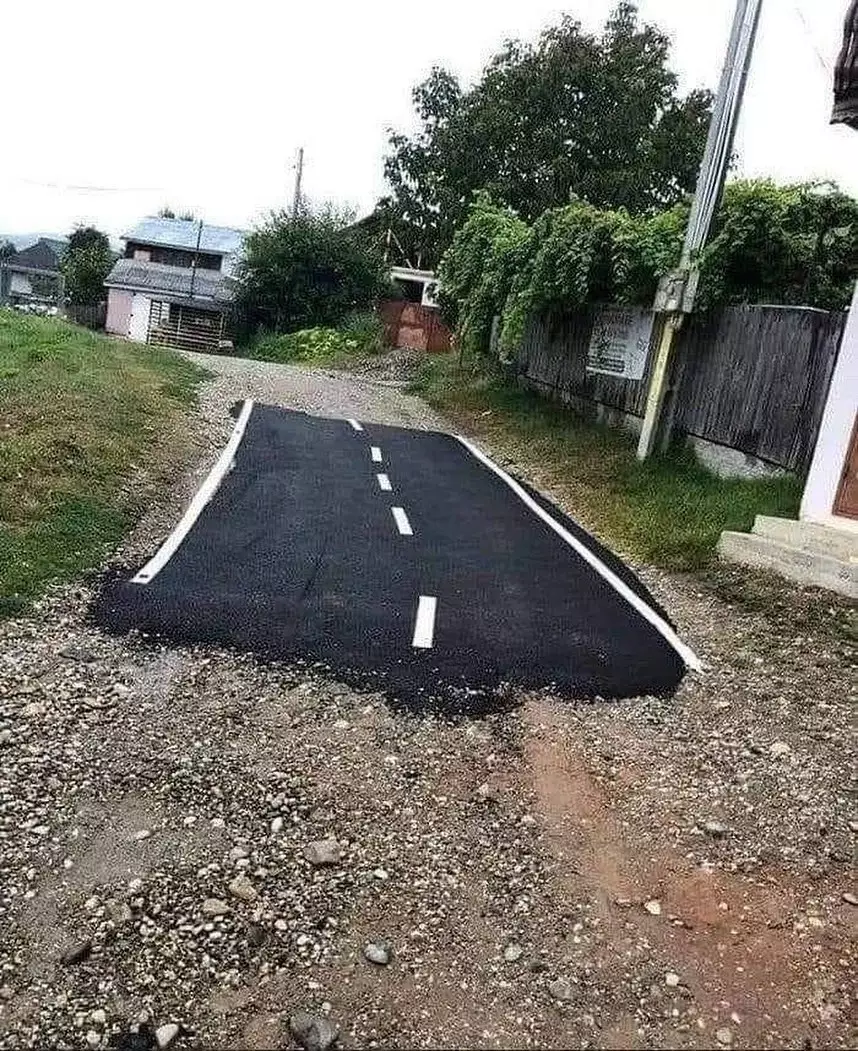 momen lucu perbaikan jalan © 2021 instagram.com