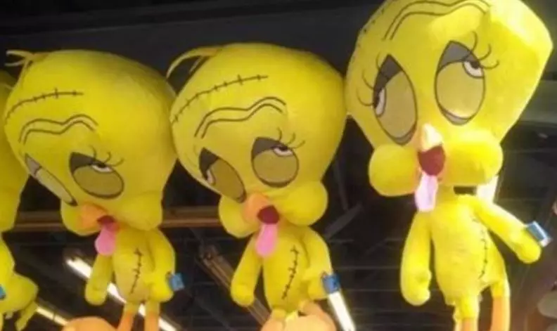 kesalahan di mainan anak absurd © 2021 1cak.com