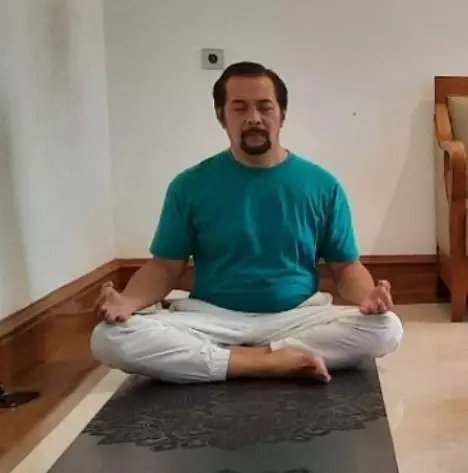 Momen pemain Ikatan Cinta saat yoga Instagram/@cipris__1303 Momen pemain Ikatan Cinta saat yoga Instagram/@cipris__1303