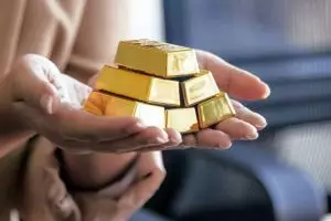 Hindari 5 kesalahan investasi emas ini agar cuan kamu nggak melayang