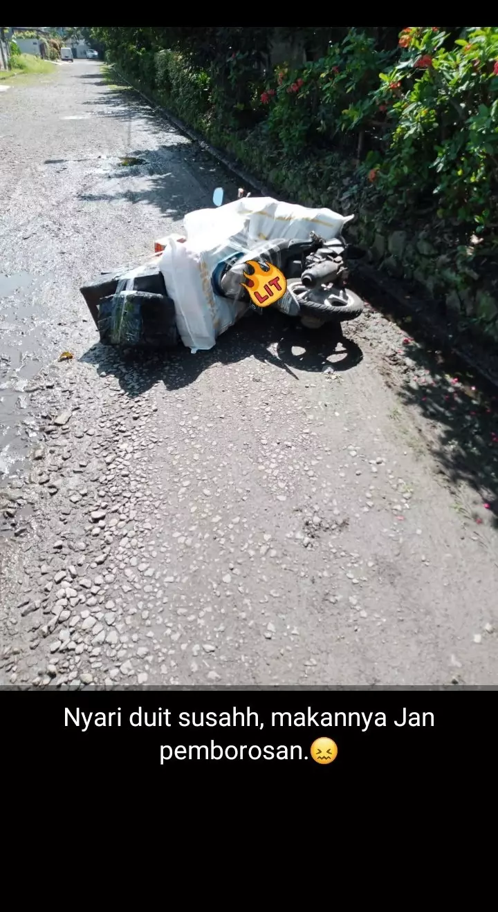 Status bijak kurir di media sosial © Twitter