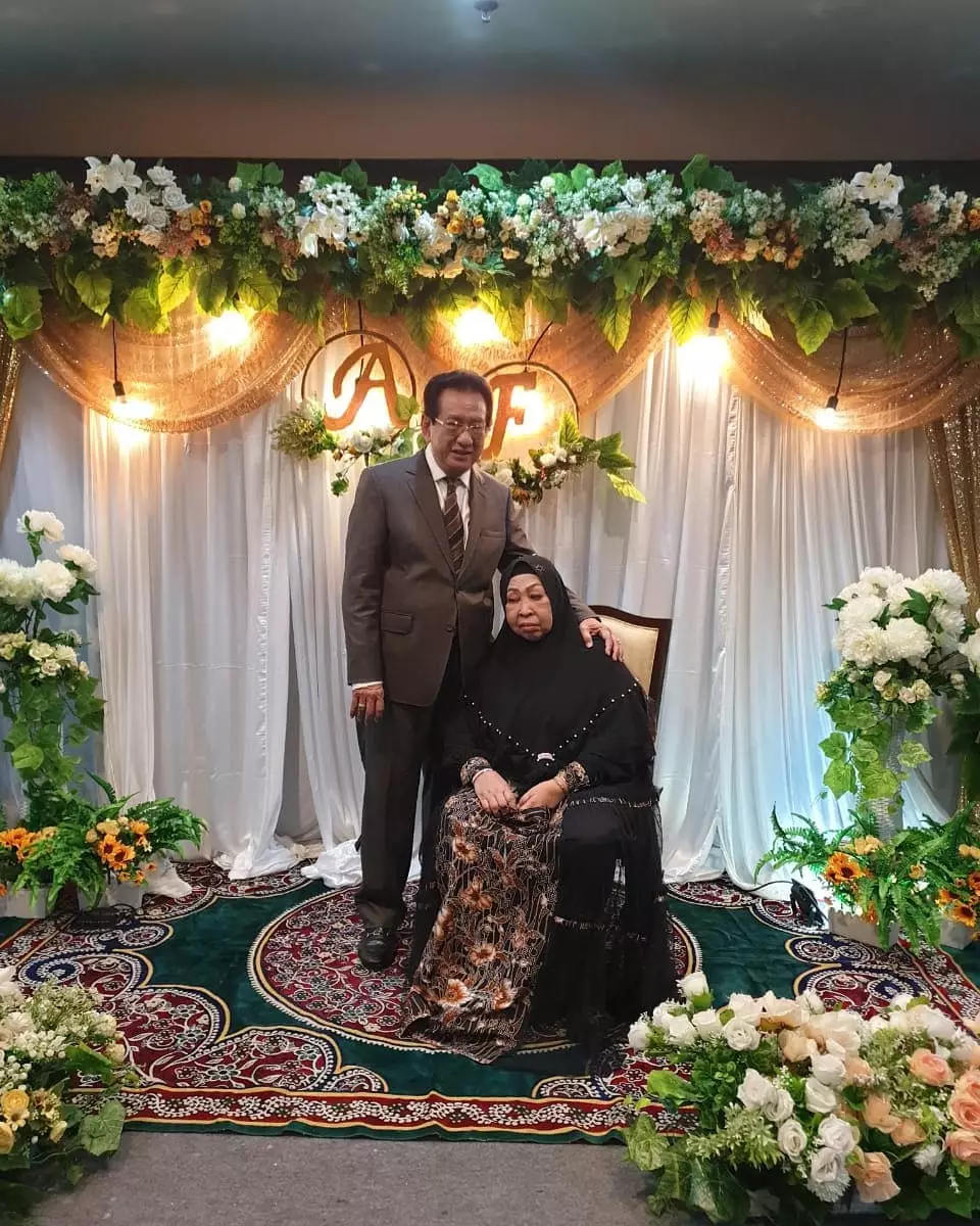 Potret kenangan Anwar Fuady dan istri Instagram © 2021 brilio.net