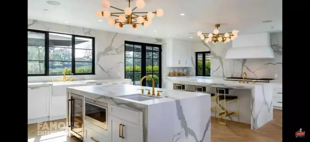 Potret penampakan rumah Rihanna © 2021 brilio.net Potret penampakan rumah Rihanna © 2021 brilio.net