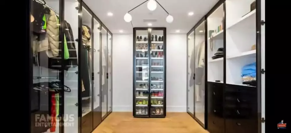 Potret penampakan rumah Rihanna © 2021 brilio.net Potret penampakan rumah Rihanna © 2021 brilio.net