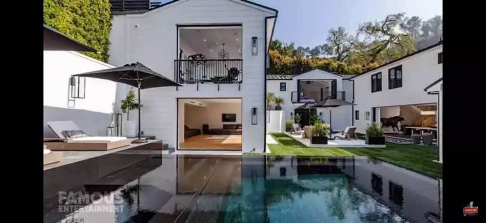 Potret penampakan rumah Rihanna © 2021 brilio.net Potret penampakan rumah Rihanna © 2021 brilio.net