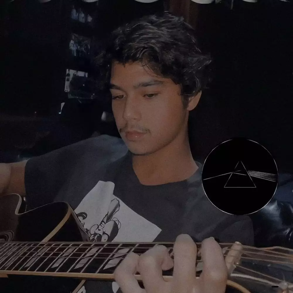 9 potret Al berkumis © Instagram