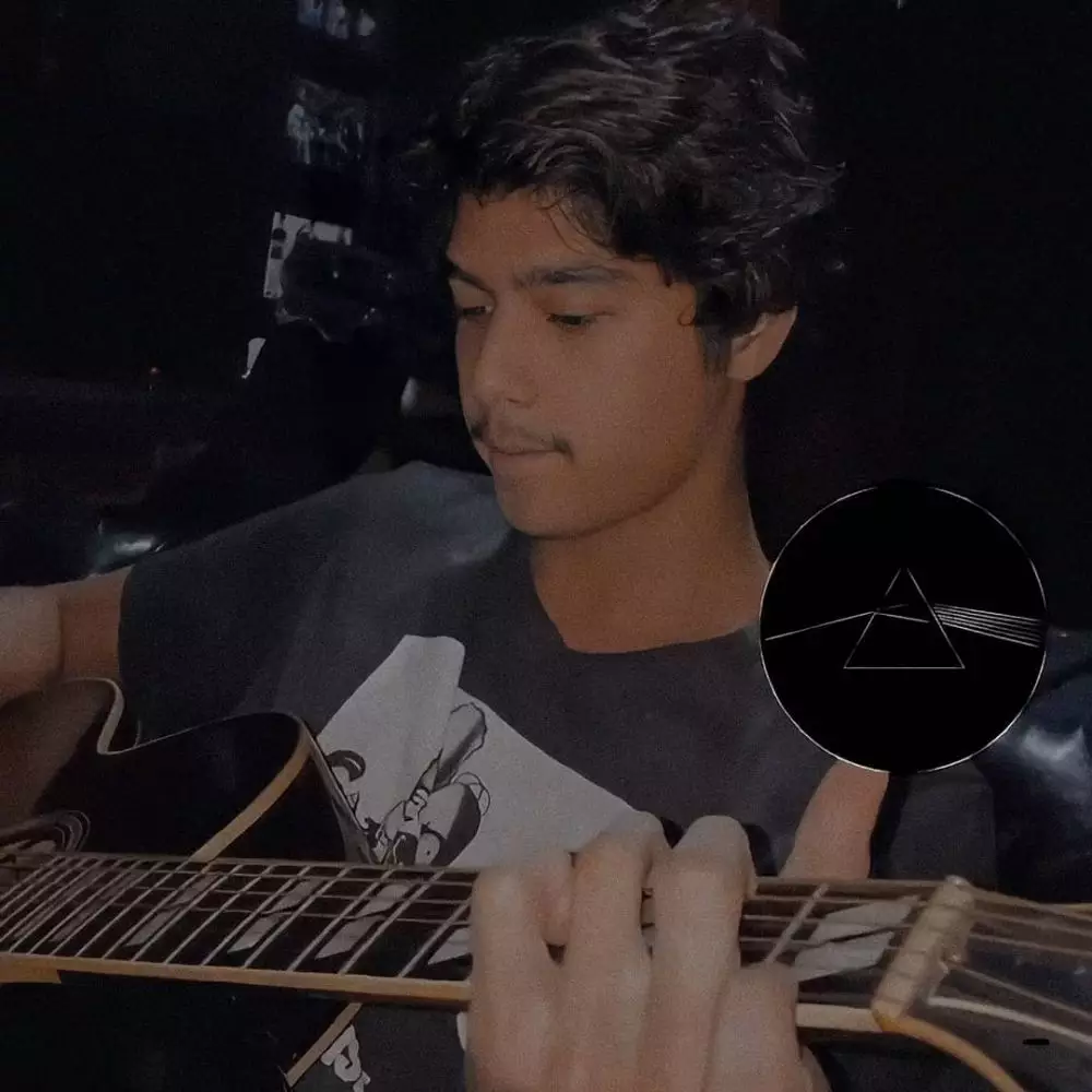 9 potret Al berkumis © Instagram