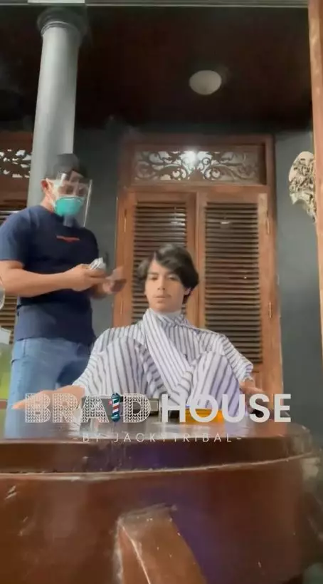 9 potret Al berkumis © Instagram