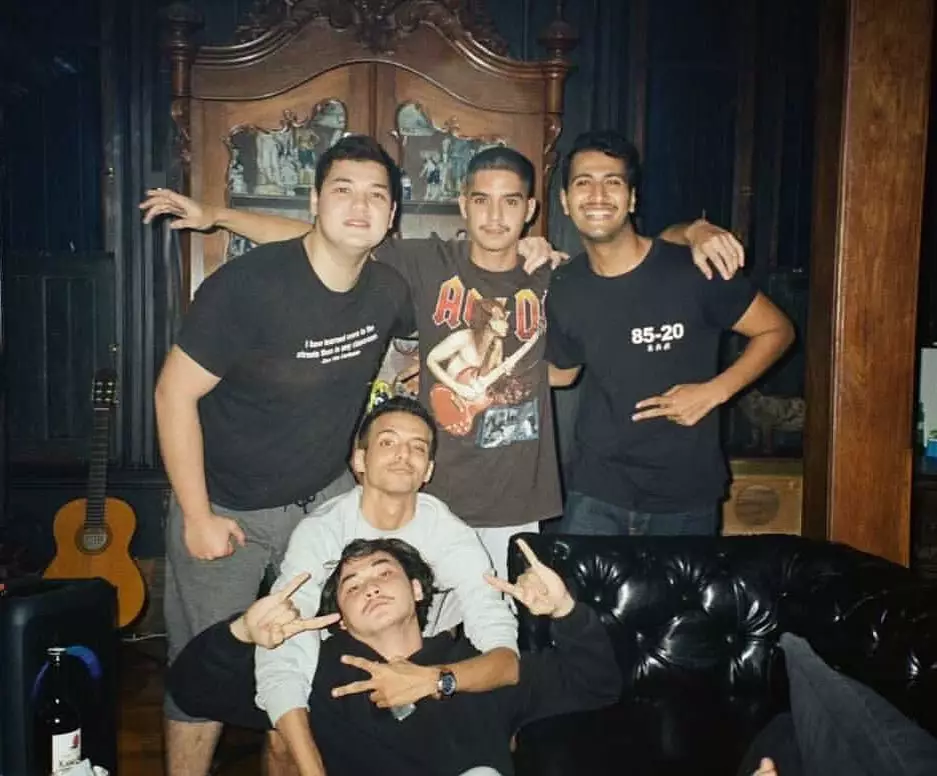 9 potret Al berkumis © Instagram