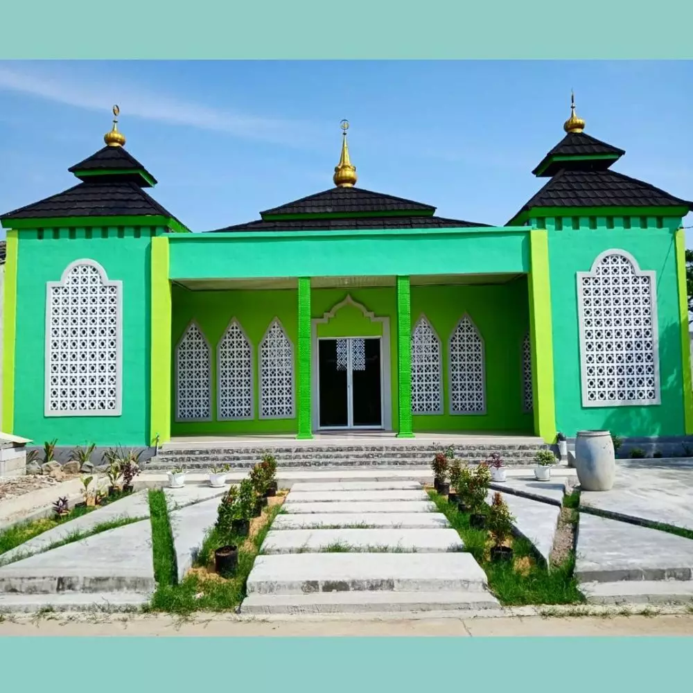 potret masjid yang dibangun nita thalia © instagram