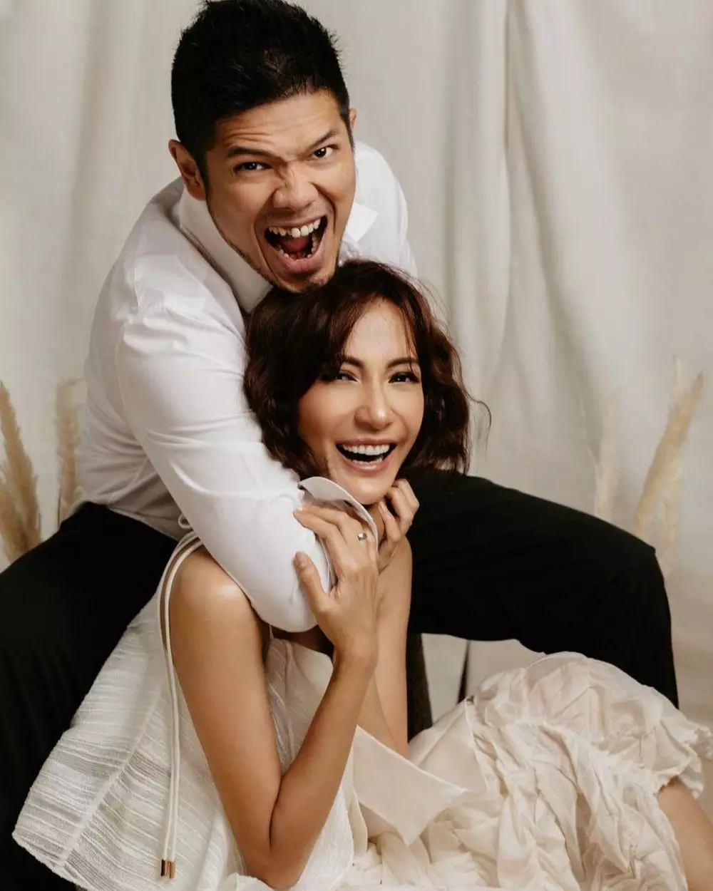 mantan ratu kecantikan bareng pasangan © 2021 brilio.net