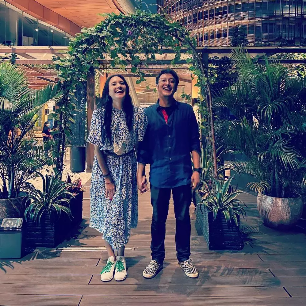 mantan ratu kecantikan bareng pasangan © 2021 brilio.net