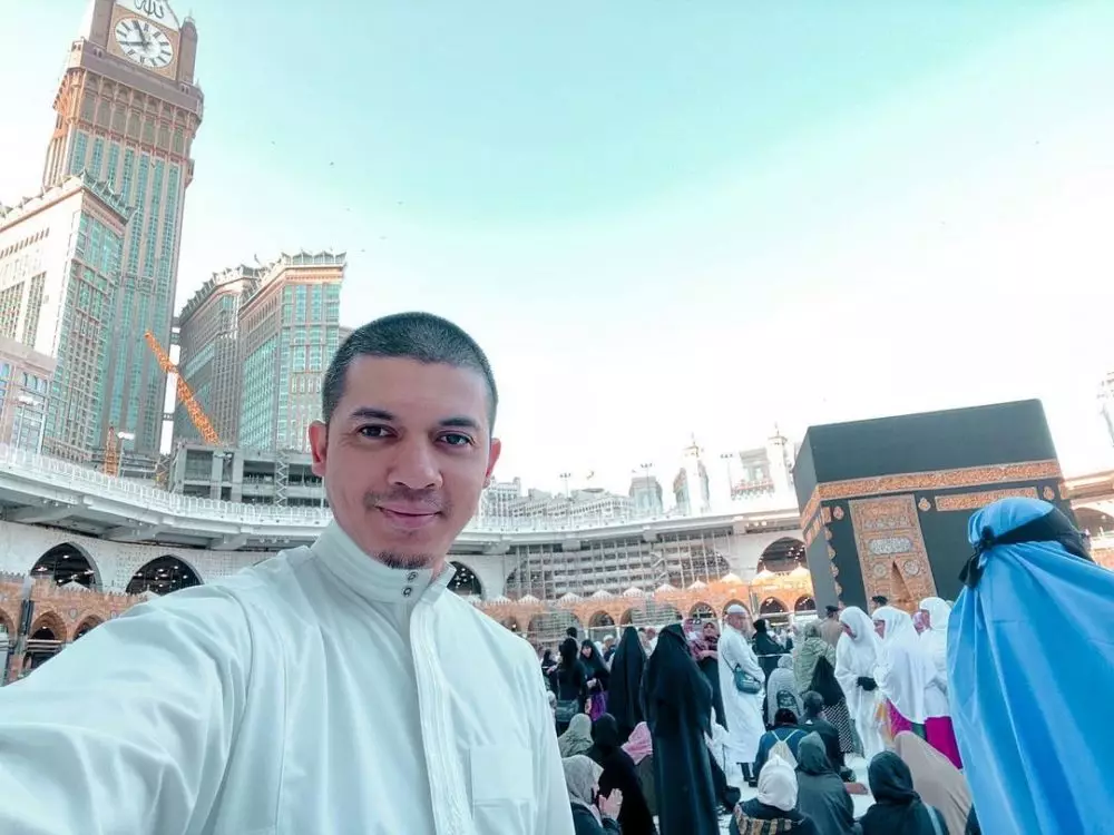 seleb kenang pergi ke tanah suci © instagram seleb kenang pergi ke tanah suci © instagram