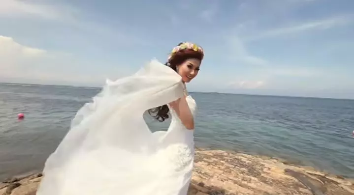 potret lawas pernikahan sarwendah dan ruben onsu © YouTube potret lawas pernikahan sarwendah dan ruben onsu © YouTube