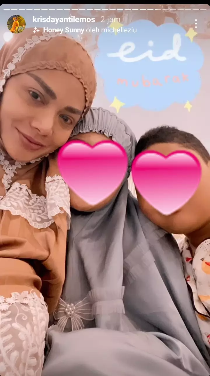 seleb sholat Idul Adha di rumah © 2021 brilio.net