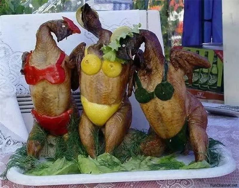 penyajian ayam goreng © 2021 berbagai sumber