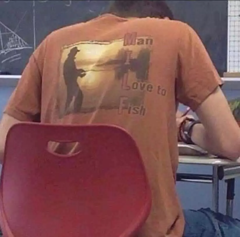 tulisan bahasa inggris kaus © 2021 instagram.com