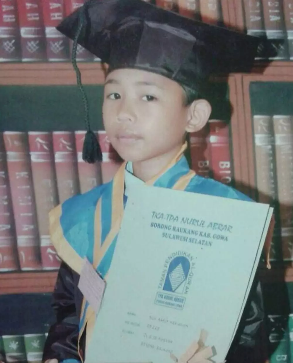 masa kecil seleb wisuda tk © berbagai sumber