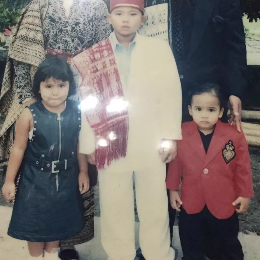 masa kecil seleb anak pengacara © Instagram