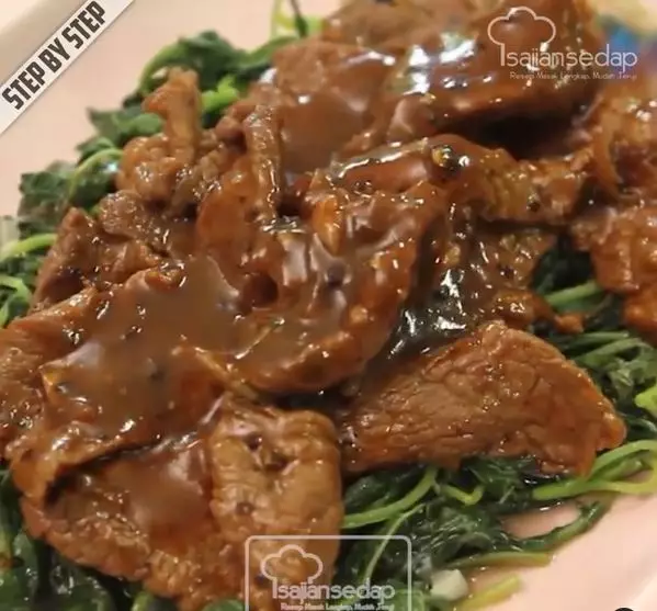 Resep sayur bayam ala rumahan © 2021 brilio.net Resep sayur bayam ala rumahan © 2021 brilio.net