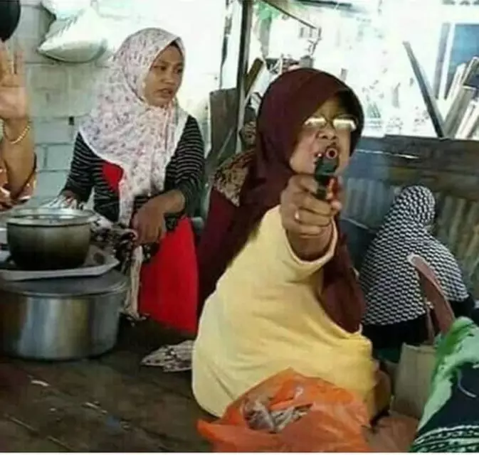 emak-emak lagi emosi © 2021 Instagram emak-emak lagi emosi © 2021 Instagram
