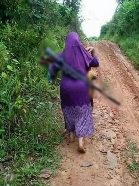 emak-emak lagi emosi © 2021 Instagram emak-emak lagi emosi © 2021 Instagram