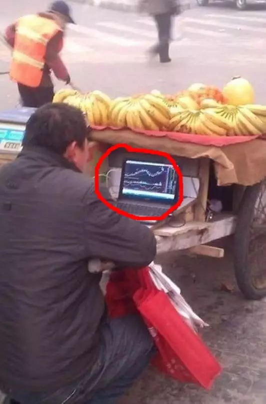 orang terlalu sibuk © 2021 berbagai sumber