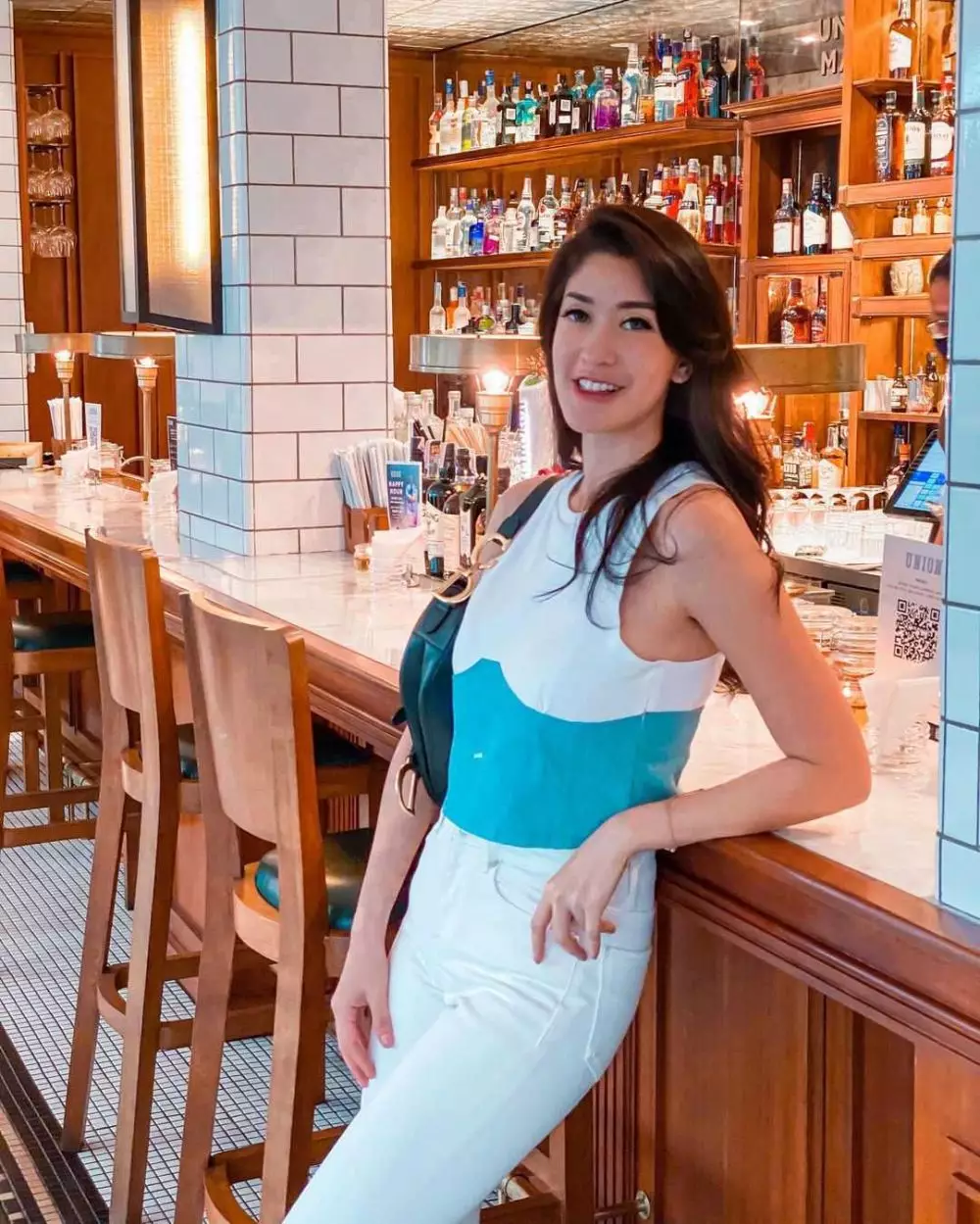 Mantan girlband yang kini sukses di dunia akting dari berbagai sumber