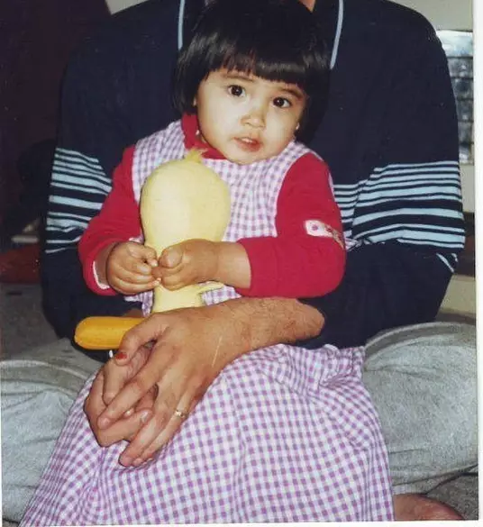 Potret masa kecil Nadya Arina © 2021 brilio.net Potret masa kecil Nadya Arina © 2021 brilio.net