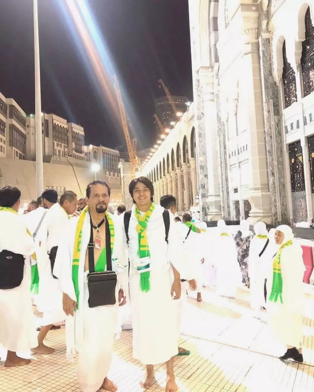 Potret Arbani Yasiz bareng sang ayah © 2021 brilio.net