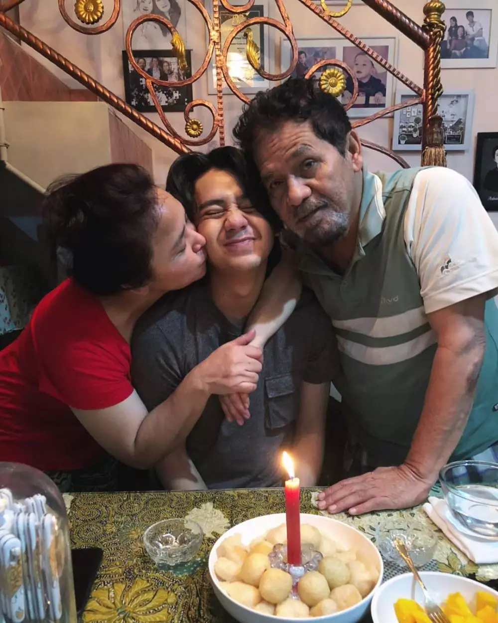 Potret Arbani Yasiz bareng sang ayah © 2021 brilio.net