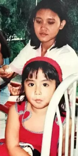 Potret masa kecil selebgram Tanah Air bareng ibunya dari berbagai sumber