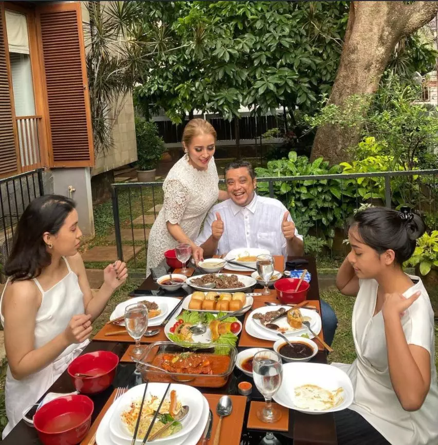 13 potret rumah Dede Yusuf © Instagram 13 potret rumah Dede Yusuf © Instagram